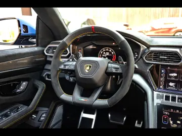 LAMBORGHINI Urus PERFORMANTE BLU GRIFO MATT AKRA 5yr SERVICE