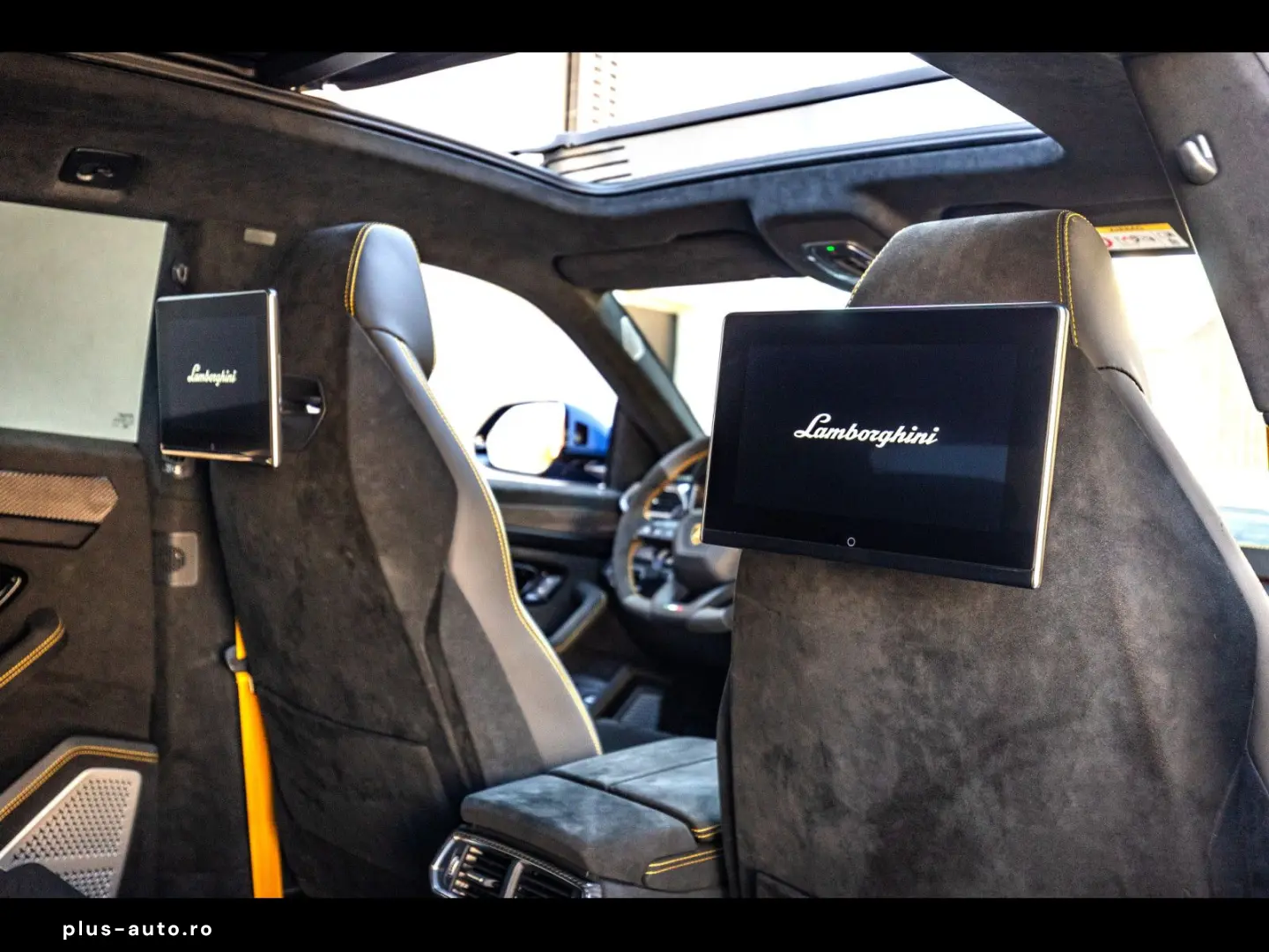 LAMBORGHINI Urus PERFORMANTE BLU GRIFO MATT AKRA 5yr SERVICE