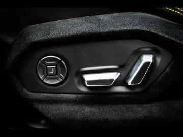 LAMBORGHINI Urus PERFORMANTE BLU GRIFO MATT AKRA 5yr SERVICE
