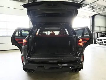 BMW X5M Competition PANO-SKY MASSAGE SOFT-CL B&W 22'
