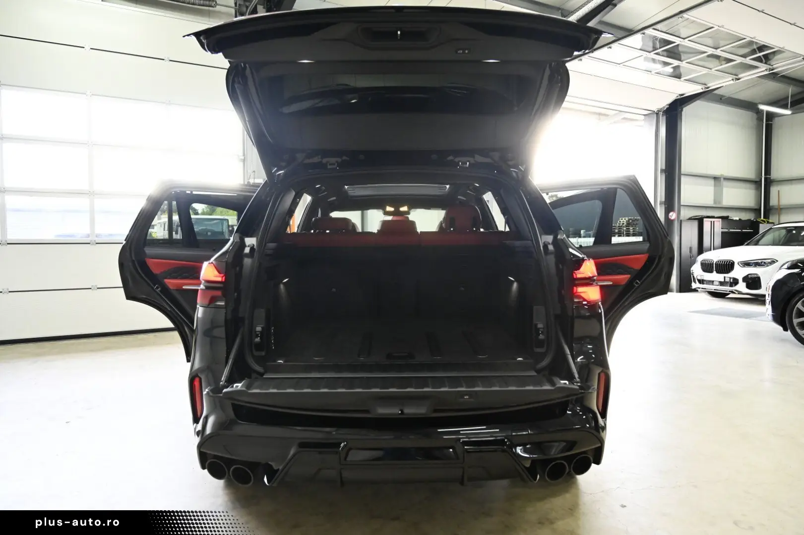 BMW X5M Competition PANO-SKY MASSAGE SOFT-CL B&W 22'