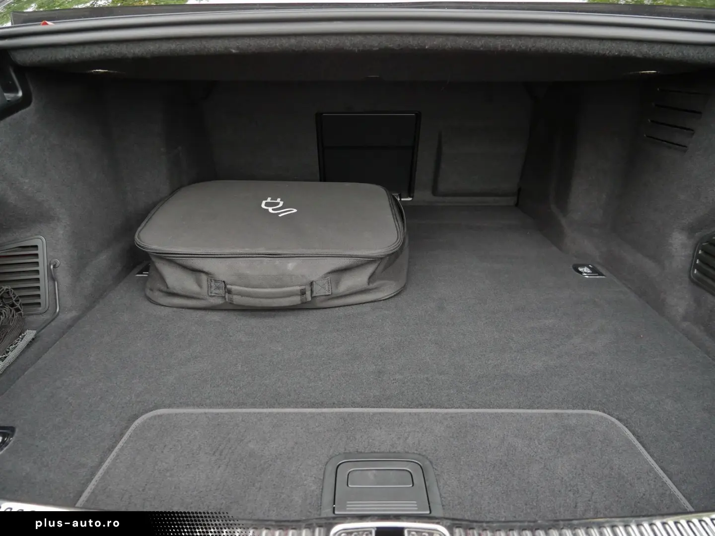 AUDI A8 60 TFSIe Rear-Seat-Ent B&O Pano HuD Matrix AC