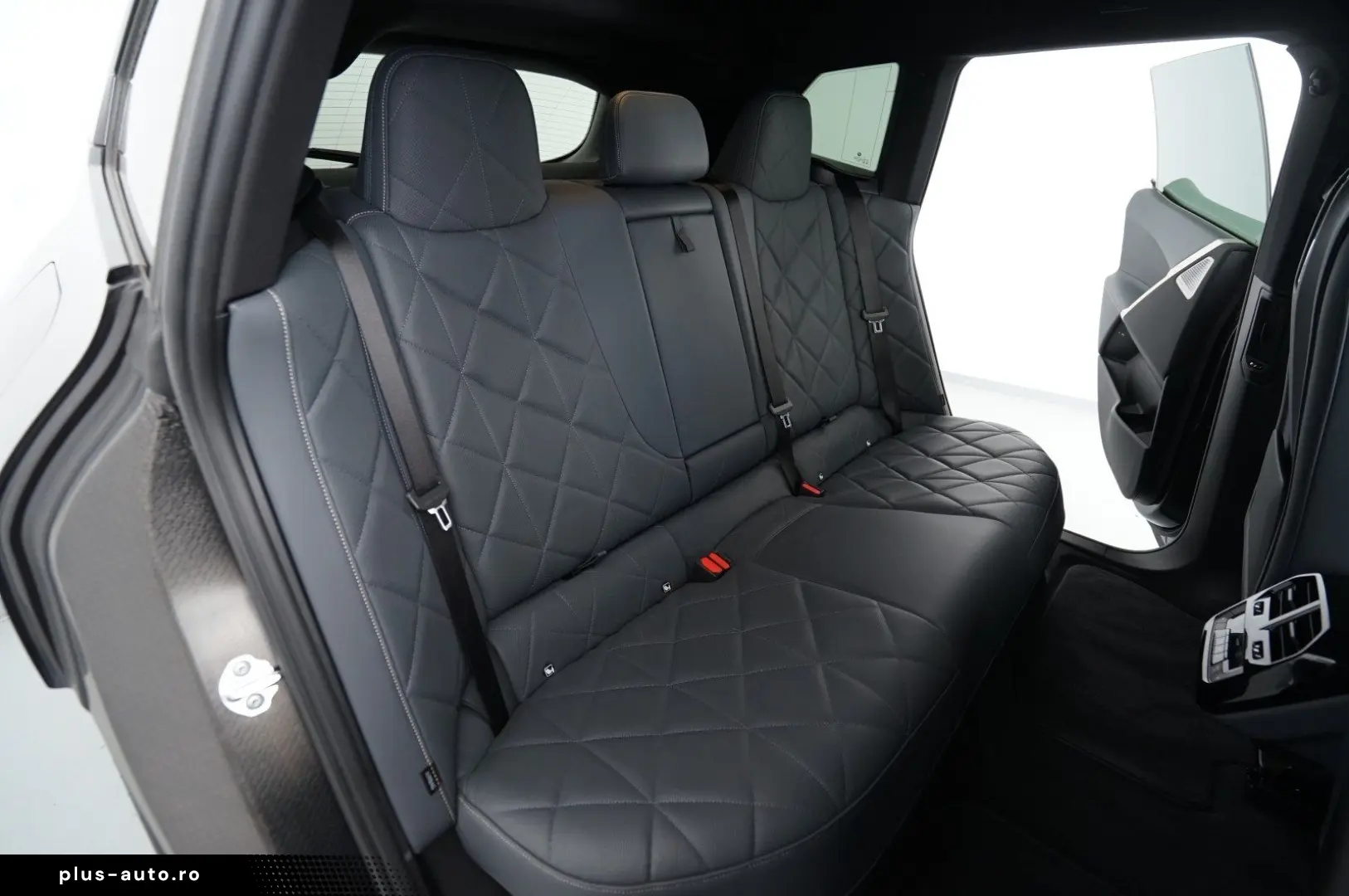 BMW iX xDrive50 (Navi LED AHK Pano ACC )
