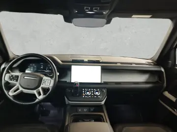 LAND ROVER Defender 110 X-Dynamic HSE D300
