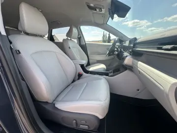 HYUNDAI Kona Elektro Prime ACC LEDER BOSE 360  65 4kWh