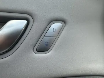HYUNDAI Kona Elektro Prime ACC LEDER BOSE 360  65 4kWh