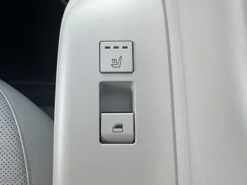 HYUNDAI Kona Elektro Prime ACC LEDER BOSE 360  65 4kWh