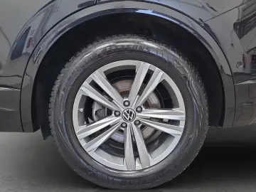 VW Touareg 3.0 V6 TDI R-Line 4Motion Navi Pano Luft