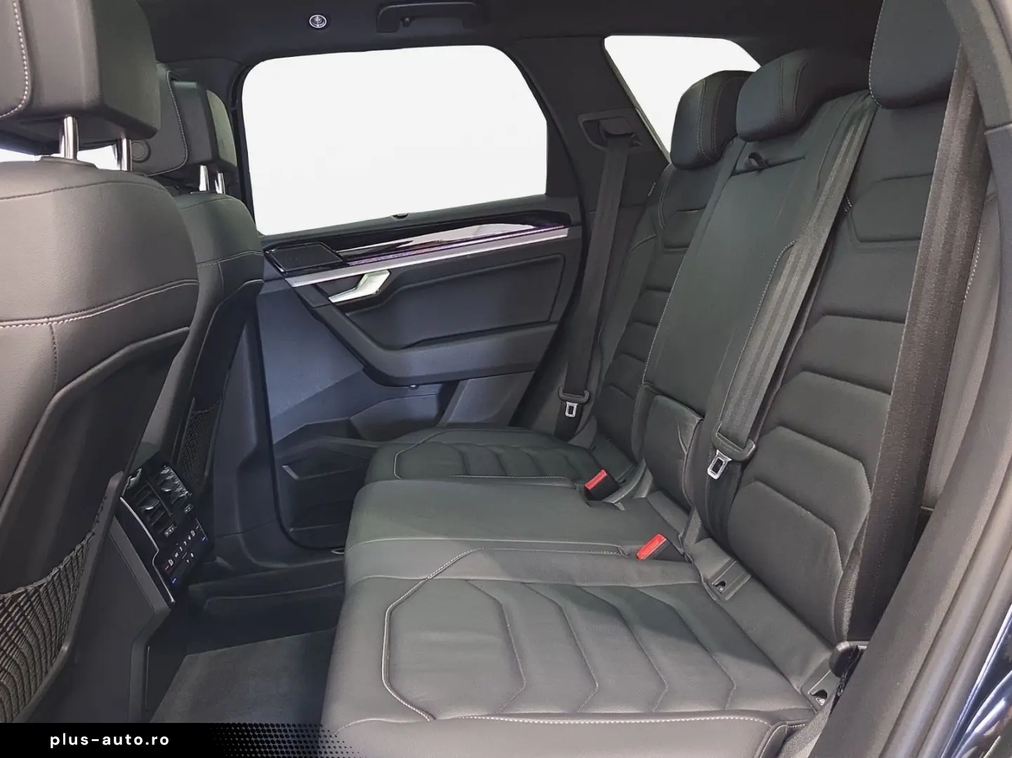 VW Touareg 3.0 V6 TDI R-Line 4Motion Navi Pano Luft