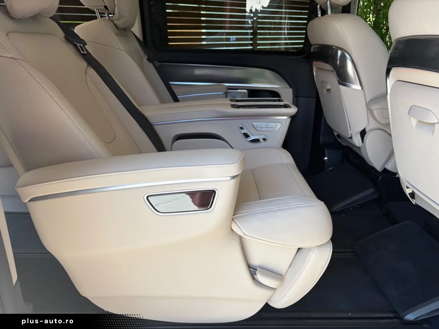 MERCEDES-BENZ 300 V 300 d 4MATIC lang EXCLUSIVE Luxussitze