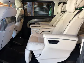 MERCEDES-BENZ 300 V 300 d 4MATIC lang EXCLUSIVE Luxussitze