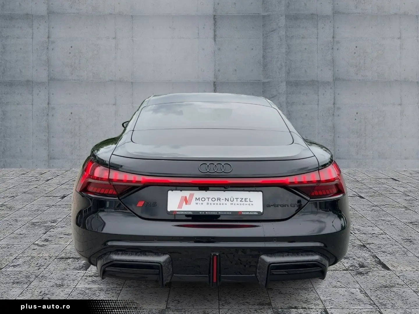 AUDI RS e-tron GT performancce quattro  HUD Carbon