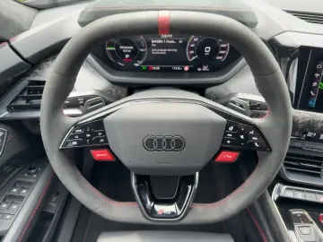 AUDI RS e-tron GT performancce quattro  HUD Carbon