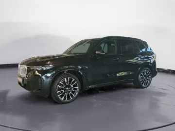 BMW X5 xDrive30d M Sport Panorama AHK STHZ Sitzbelüf