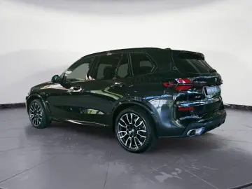 BMW X5 xDrive30d M Sport Panorama AHK STHZ Sitzbelüf