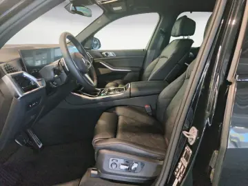 BMW X5 xDrive30d M Sport Panorama AHK STHZ Sitzbelüf