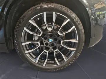 BMW X5 xDrive30d M Sport Panorama AHK STHZ Sitzbelüf