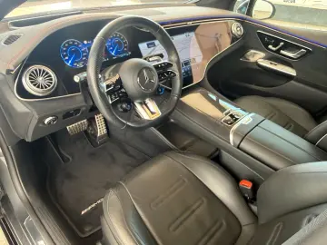 MERCEDES-BENZ EQE 53 AMG 4M  Pano-Dach Distronic Kam…
