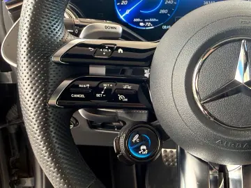 MERCEDES-BENZ EQE 53 AMG 4M  Pano-Dach Distronic Kam…