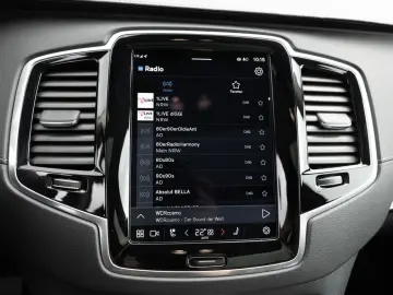 VOLVO XC90 B5 AWD Plus Bright LED STANDHZ ACC H K PANO