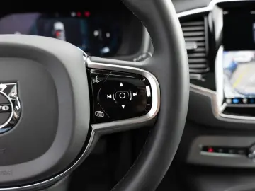 VOLVO XC90 B5 AWD Plus Bright LED STANDHZ ACC H K PANO
