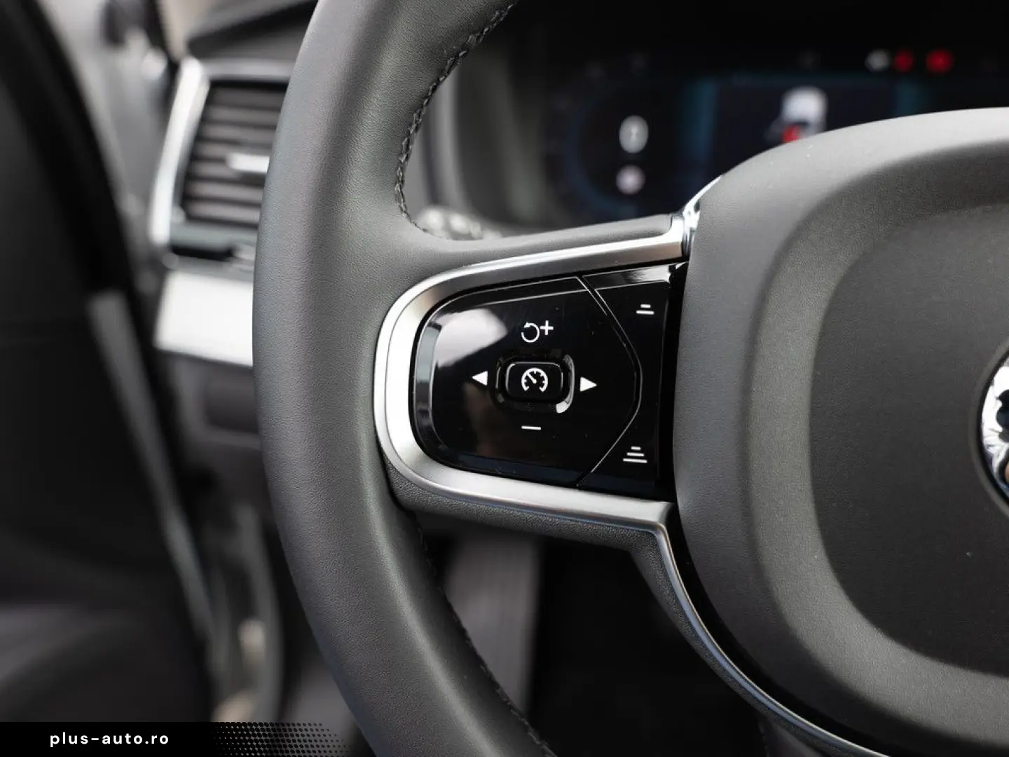 VOLVO XC90 B5 AWD Plus Bright LED STANDHZ ACC H K PANO