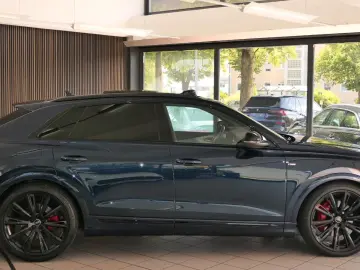 AUDI Q8 55 TFSI quattro competiton plus S-Line 23