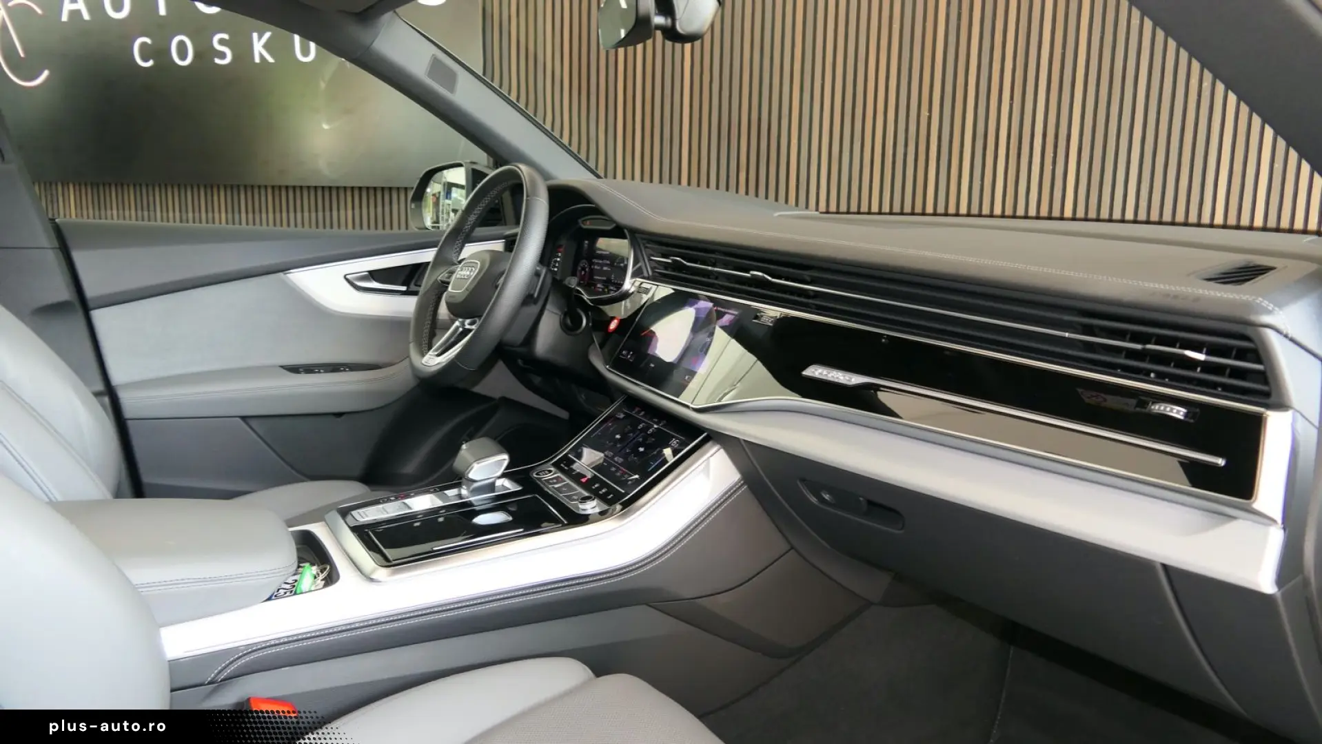 AUDI Q8 55 TFSI quattro competiton plus S-Line 23