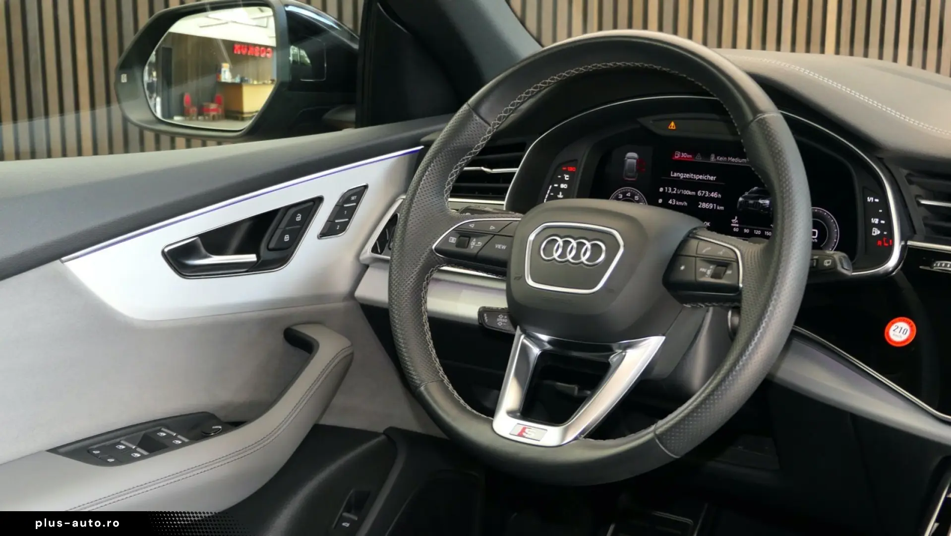 AUDI Q8 55 TFSI quattro competiton plus S-Line 23