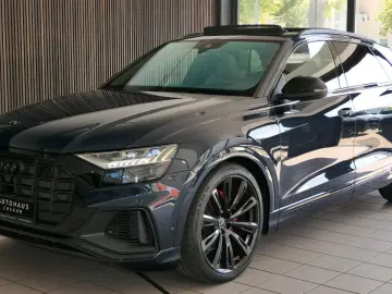 AUDI Q8 55 TFSI quattro competiton plus S-Line 23