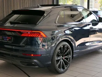 AUDI Q8 55 TFSI quattro competiton plus S-Line 23