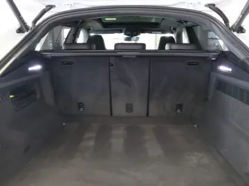 AUDI RSQ8 Garantie Matrix Luft Memory HUD 360  Pano