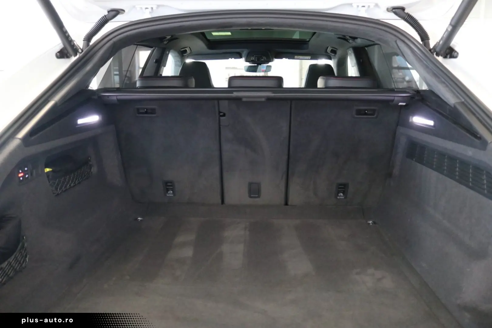 AUDI RSQ8 Garantie Matrix Luft Memory HUD 360  Pano