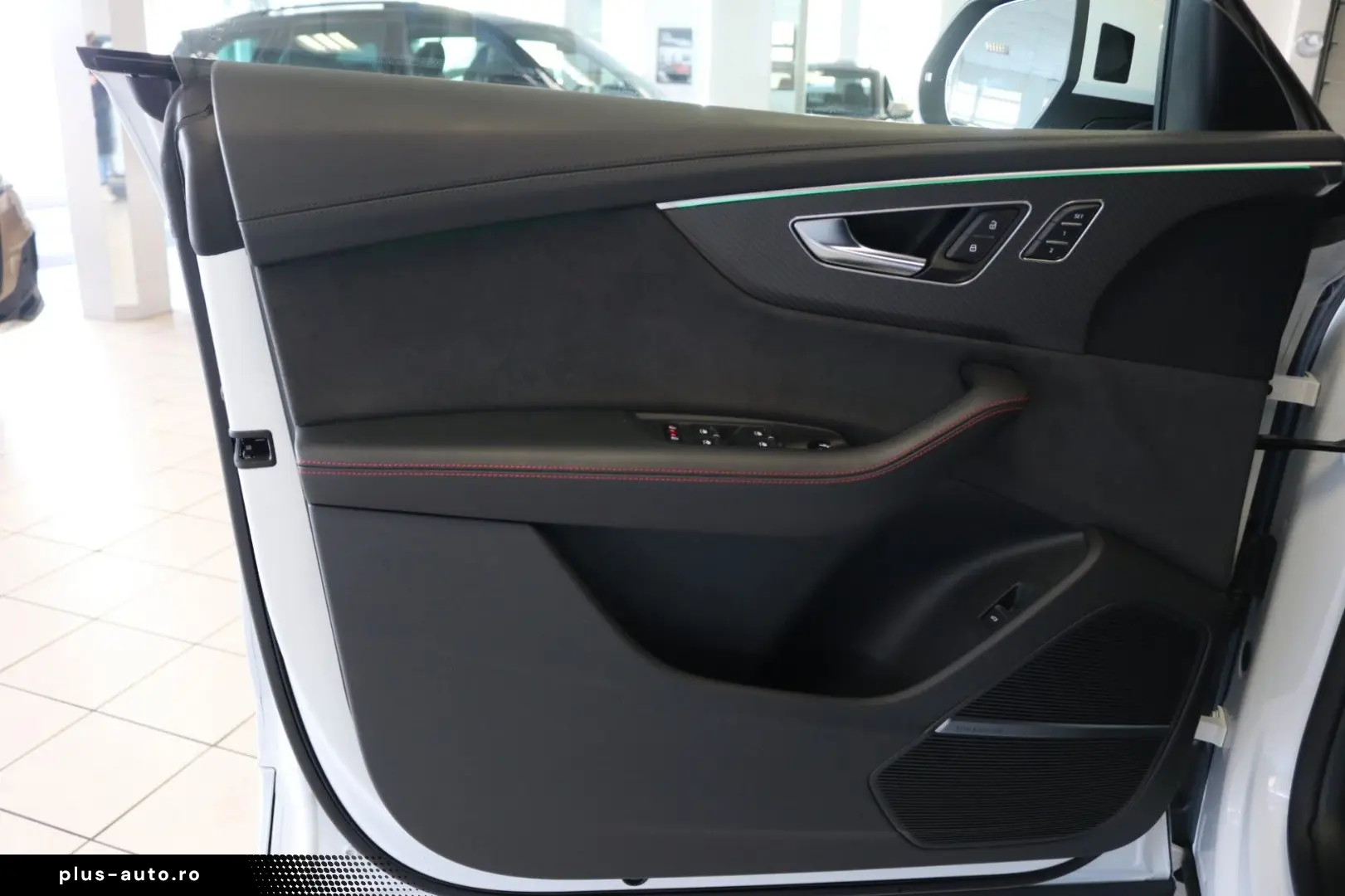 AUDI RSQ8 Garantie Matrix Luft Memory HUD 360  Pano