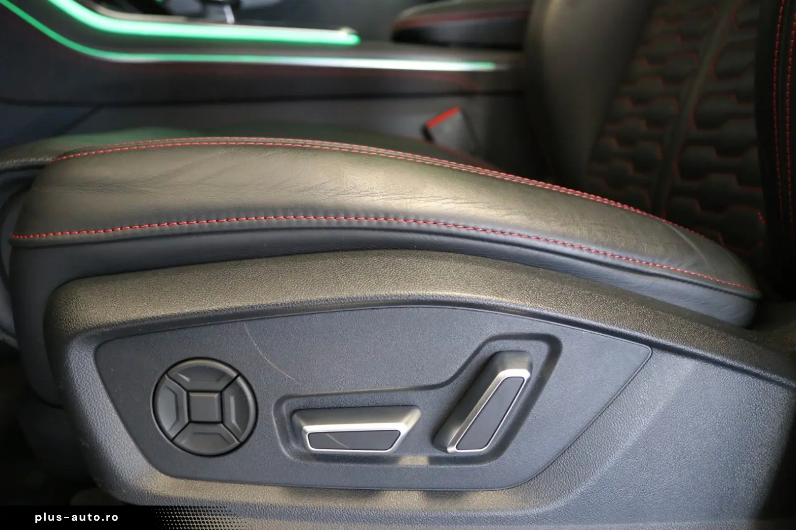 AUDI RSQ8 Garantie Matrix Luft Memory HUD 360  Pano