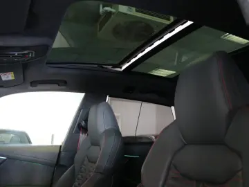 AUDI RSQ8 Garantie Matrix Luft Memory HUD 360  Pano