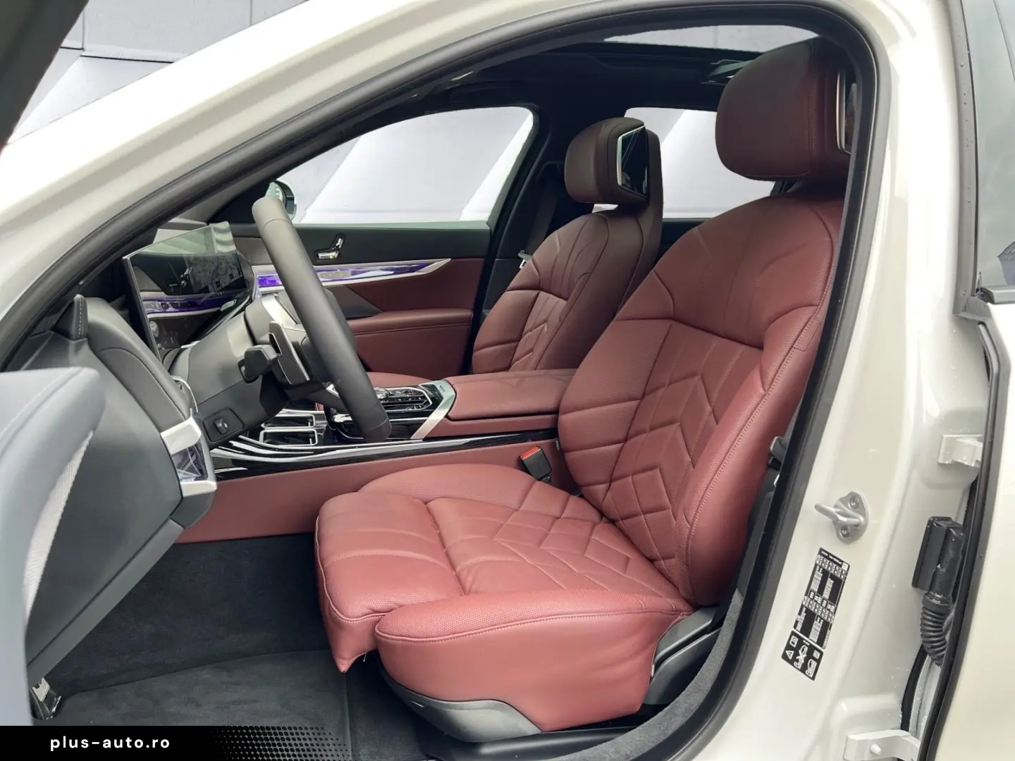 BMW 740 d xDrive M-Pro SKYLoung Leather-Red REARTV S