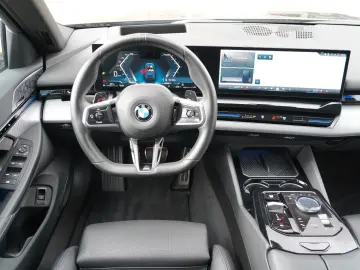 BMW 540d xDrive M Sport PRO ICONIC HUD 360 B&W HUD
