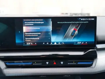 BMW 540d xDrive M Sport PRO ICONIC HUD 360 B&W HUD
