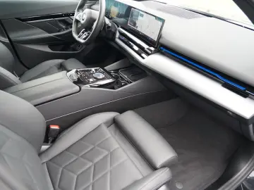 BMW 540d xDrive M Sport PRO ICONIC HUD 360 B&W HUD