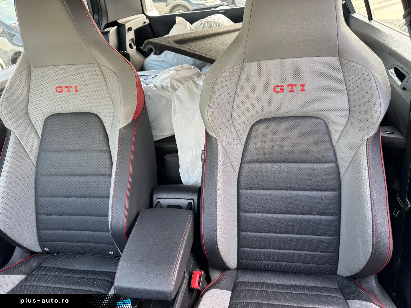 VW Golf VIII GTI 2.0 TSI DSG -Leder-MatrixLED-19 LM