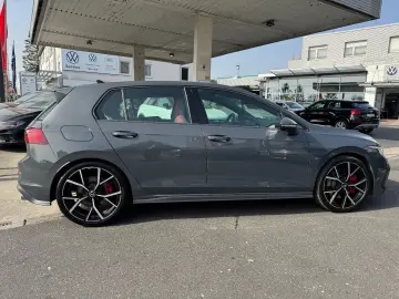 VW Golf VIII GTI 2.0 TSI DSG -Leder-MatrixLED-19 LM
