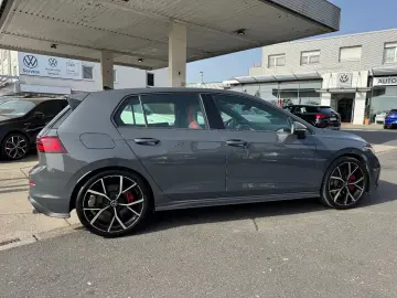 VW Golf VIII GTI 2.0 TSI DSG -Leder-MatrixLED-19 LM