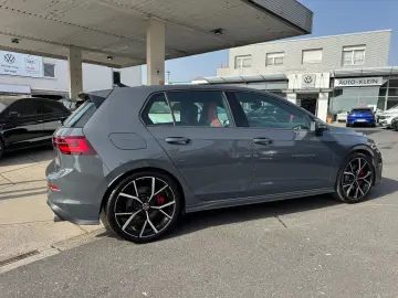VW Golf VIII GTI 2.0 TSI DSG -Leder-MatrixLED-19 LM