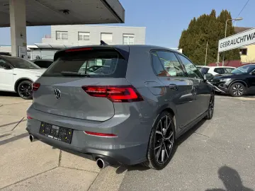 VW Golf VIII GTI 2.0 TSI DSG -Leder-MatrixLED-19 LM