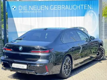 BMW 750e xDrive M Sport Pro AHK Massage Sitzklima 21