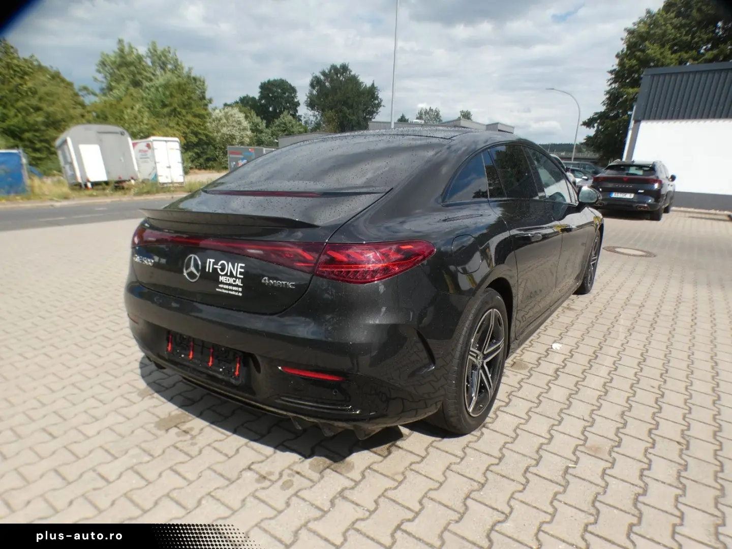 MERCEDES-BENZ EQE 500 4Matic AMG Premium Plus Pano Navi 22kw