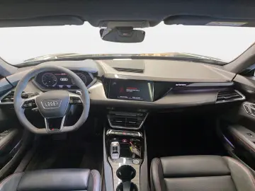 AUDI RS e-tron GT Matrix HUD Laser Luft