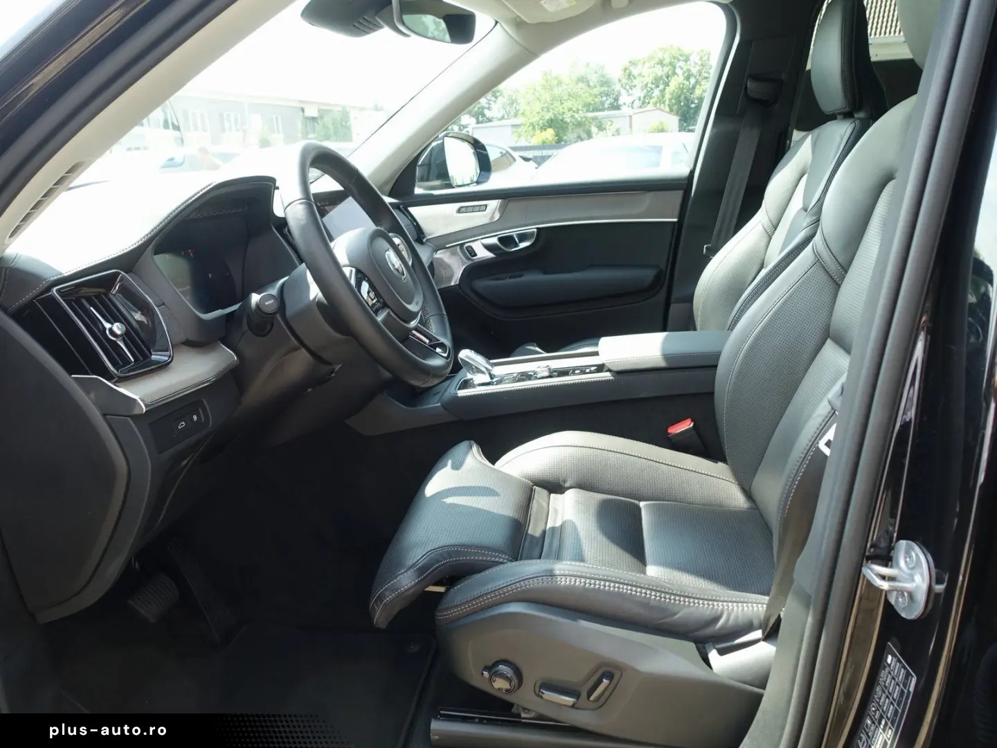 VOLVO XC90 Plus T8 AWD Plug-in hybrid Four-C HeadUp