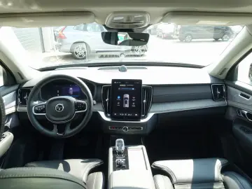 VOLVO XC90 Plus T8 AWD Plug-in hybrid Four-C HeadUp